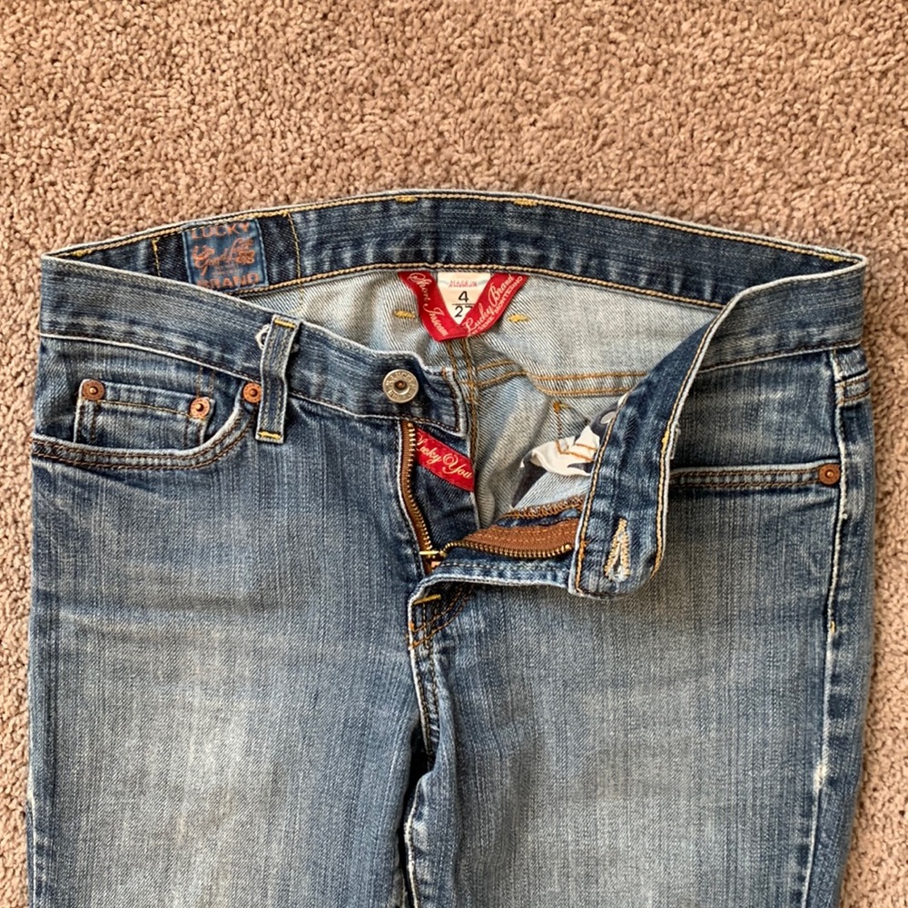 Lucky brand jeans size 4, good condition
